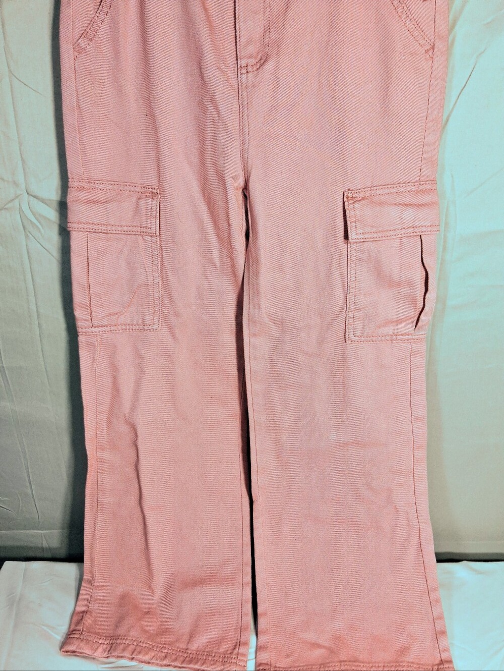 Girl's Old Navy Pink/Rose Size L 10-12 Baggy Barbiecore Cargo Jeans NWT - Picture 4 of 8